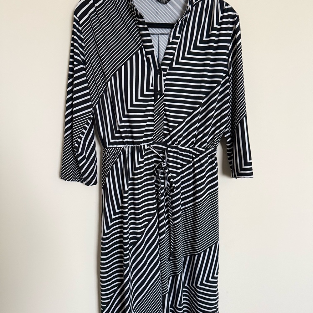 Robert Louis Black White Stripe Dress Size M Tie Waist Geometric